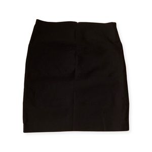 Dynamite Fitted Skirt